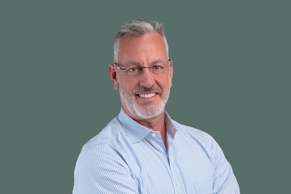 Wie der Halbleitersektor auf künstliche Intelligenz blickt 1 Craig Melrose, Global Managing Partner - AdvancedTechnologies bei HTEC.